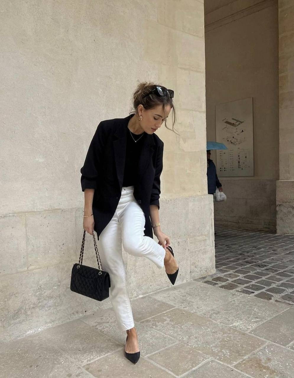 Instagram: kateehutchins