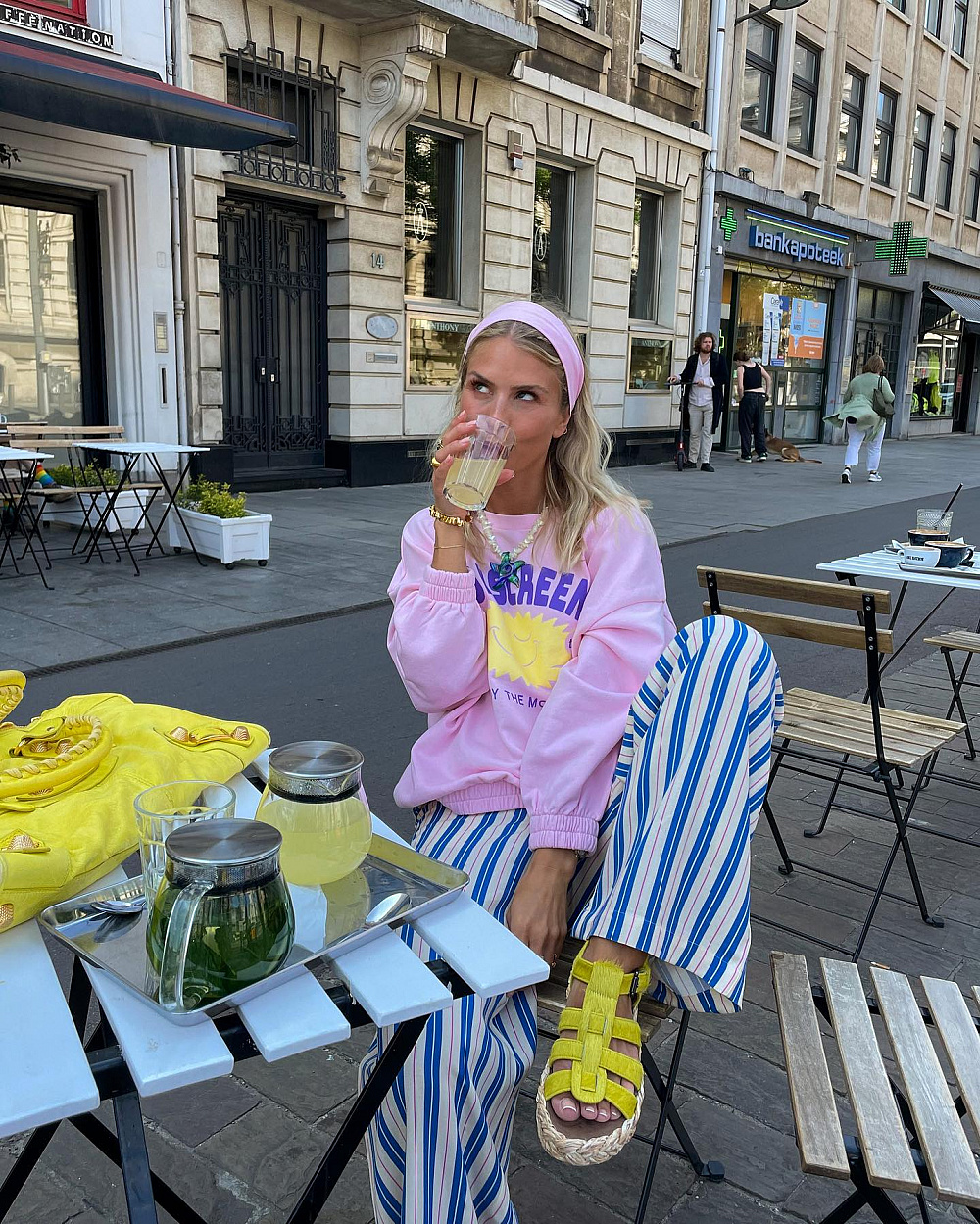 Instagram: @oliviatps