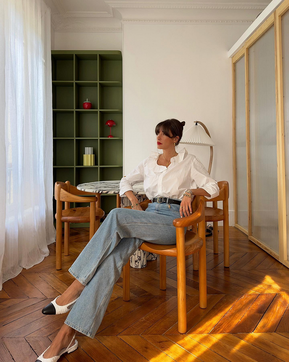 Instagram: @juliesfi