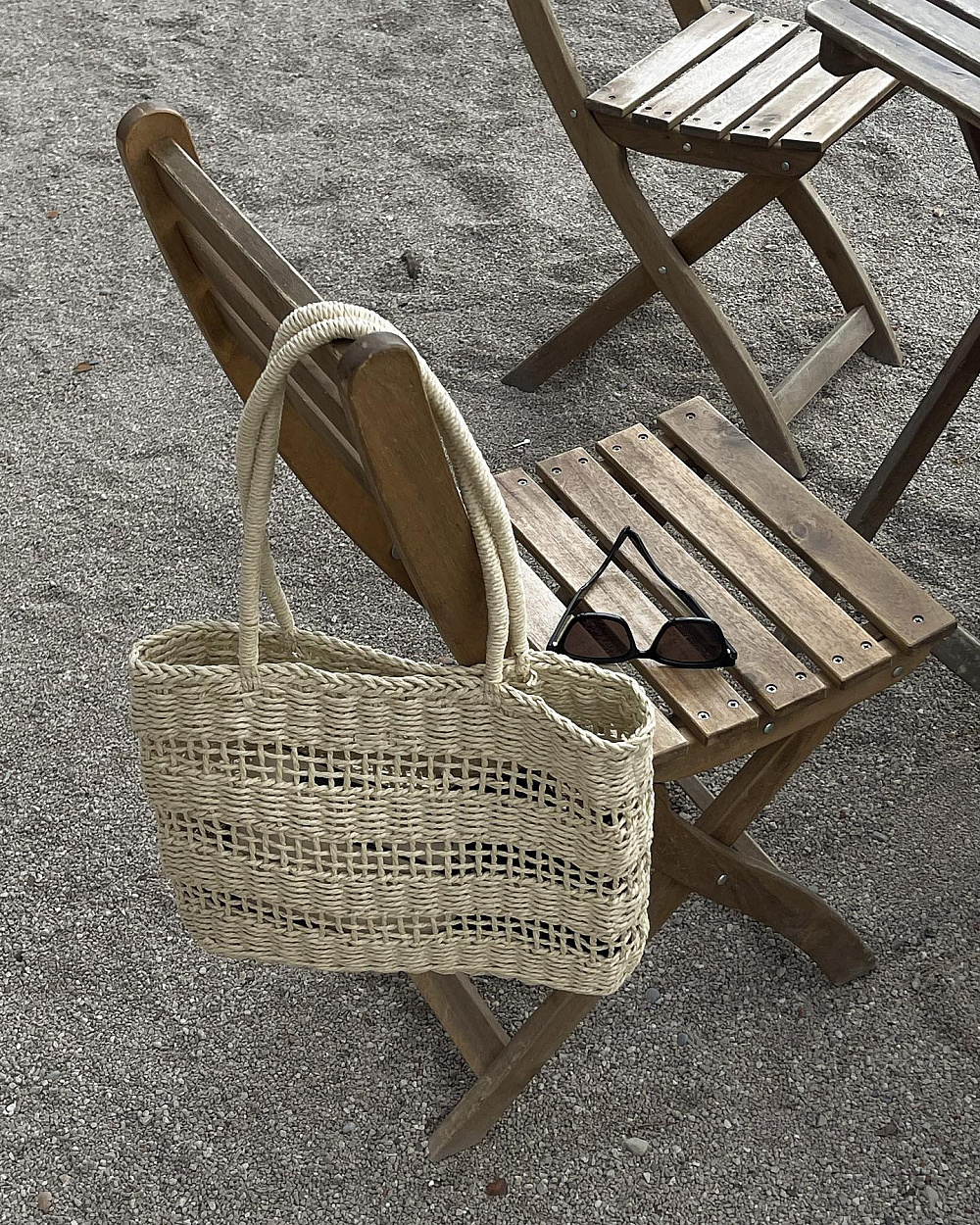 Instagram: @clairerose