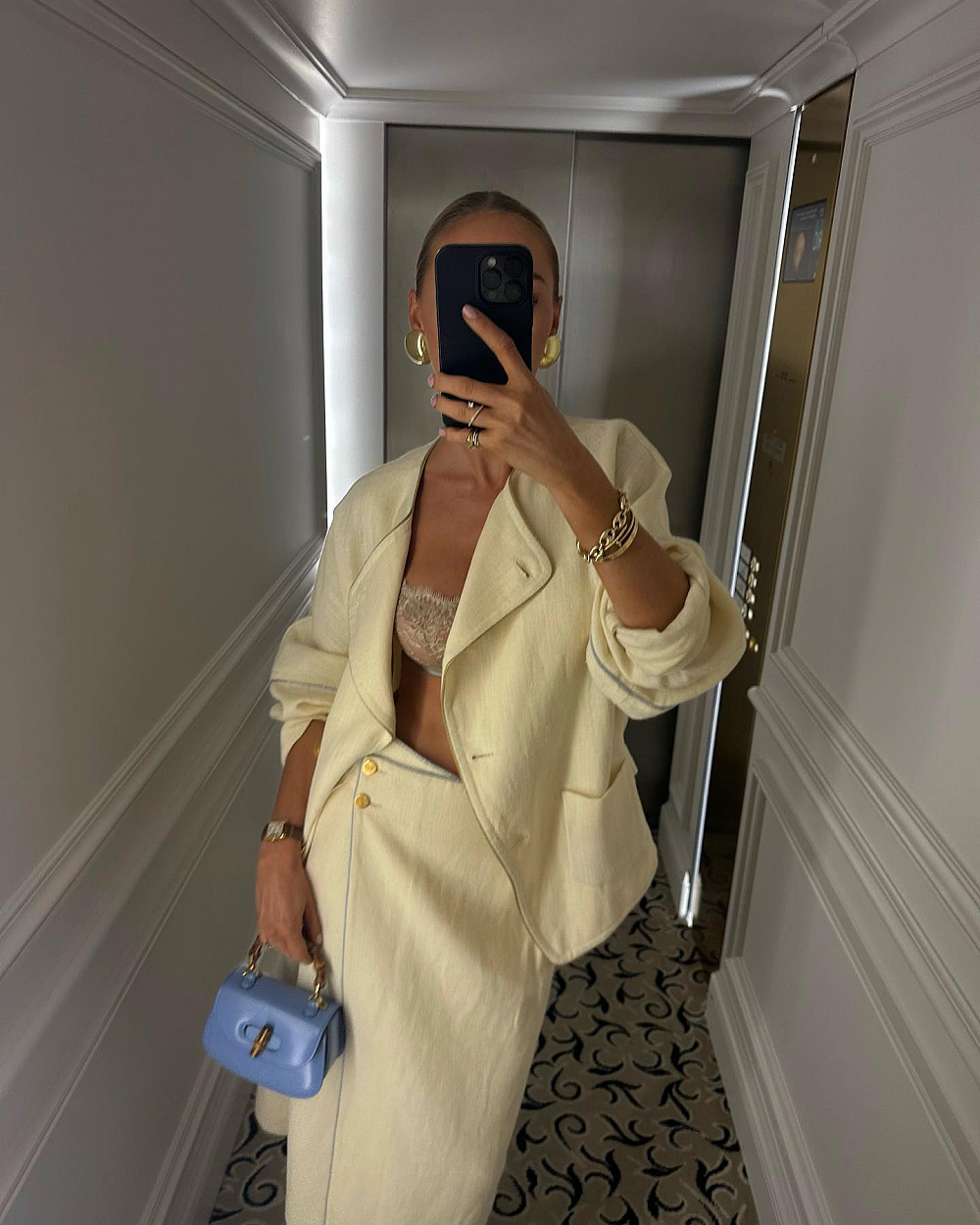 Instagram: @clairerose