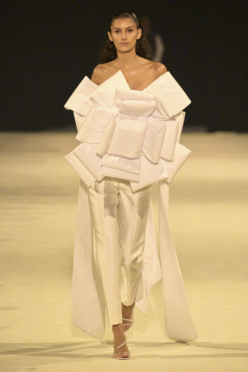 Christopher John Rogers Resort 2024