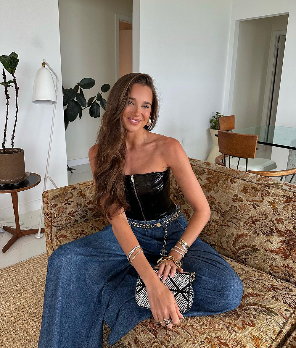 Instagram: @weworewhat