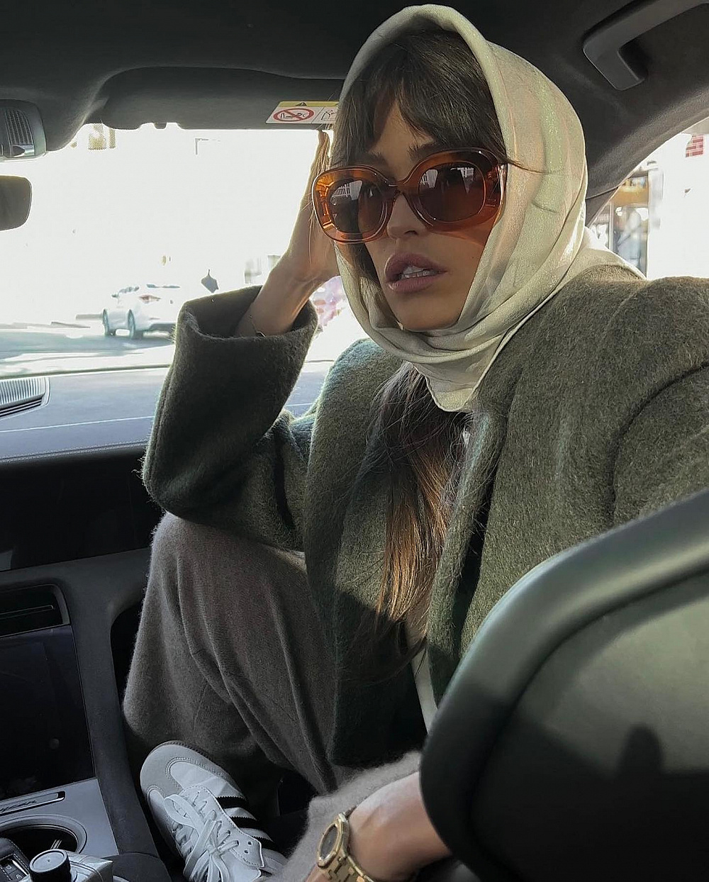 Instagram: @alisontoby