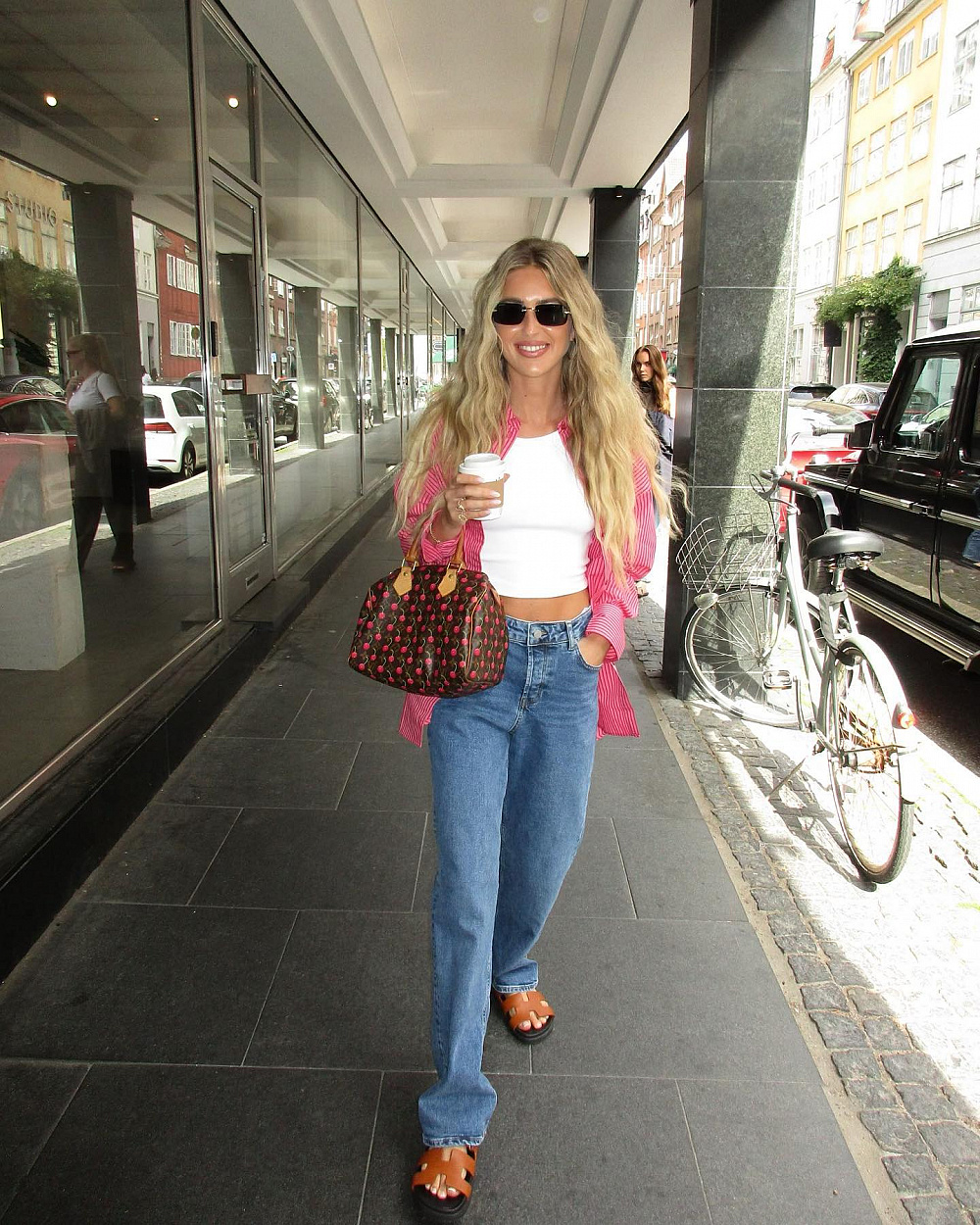 Instagram: @emilisindlev