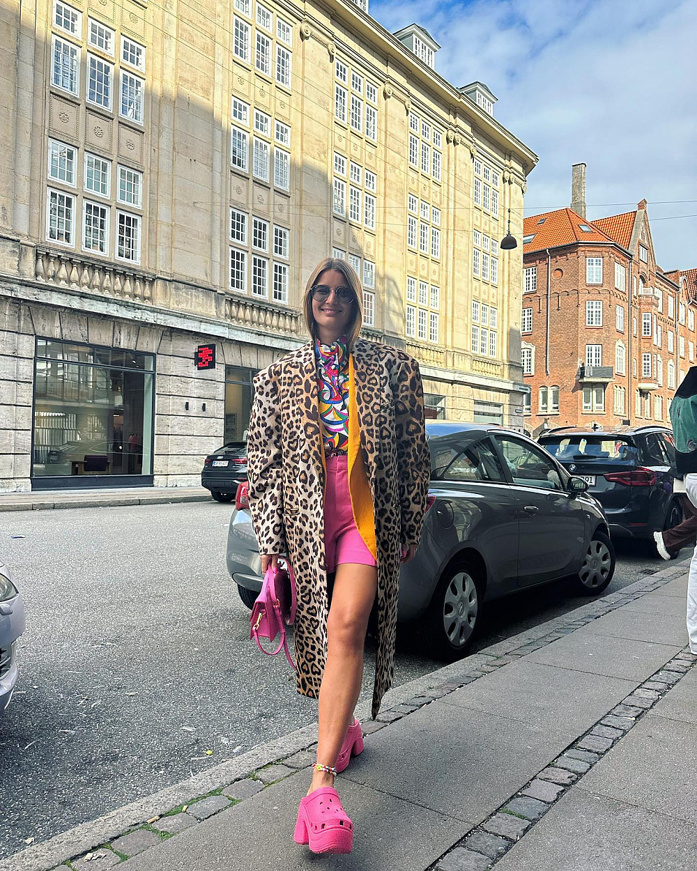 Instagram: @karodall