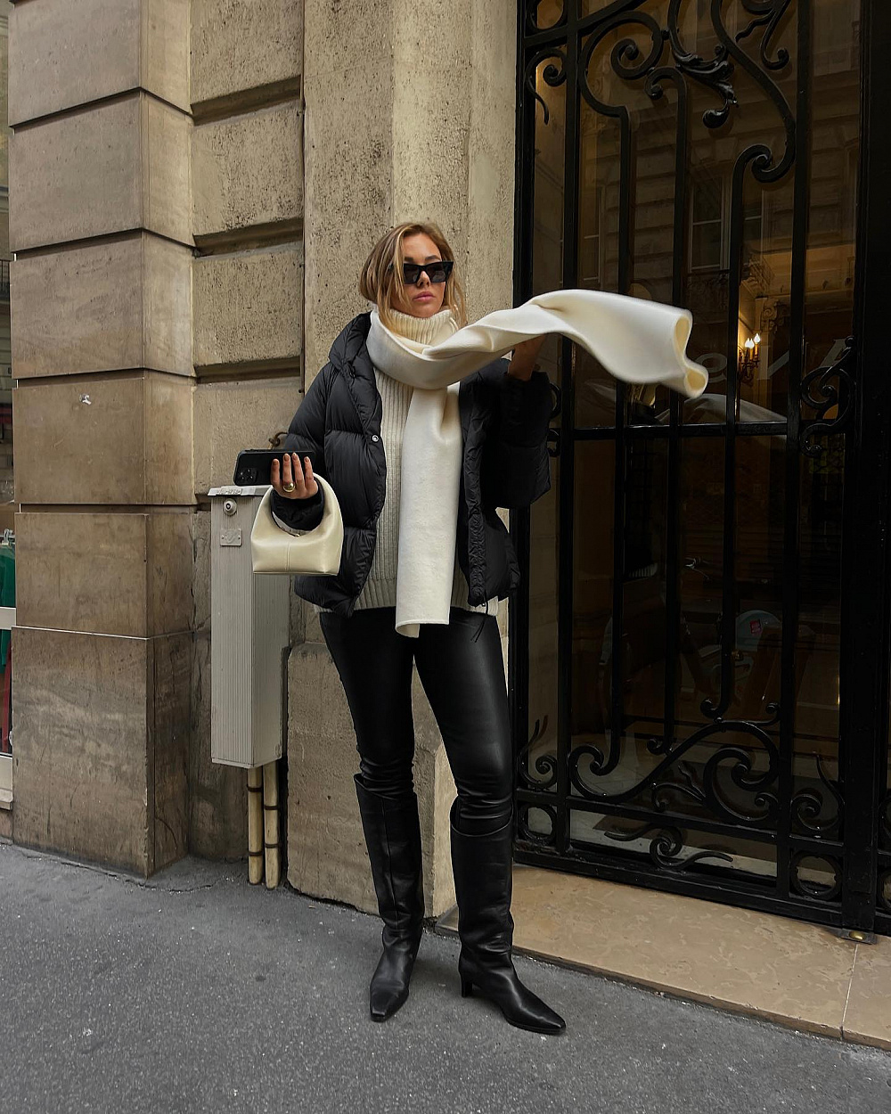 Instagram: @vivianhoorn