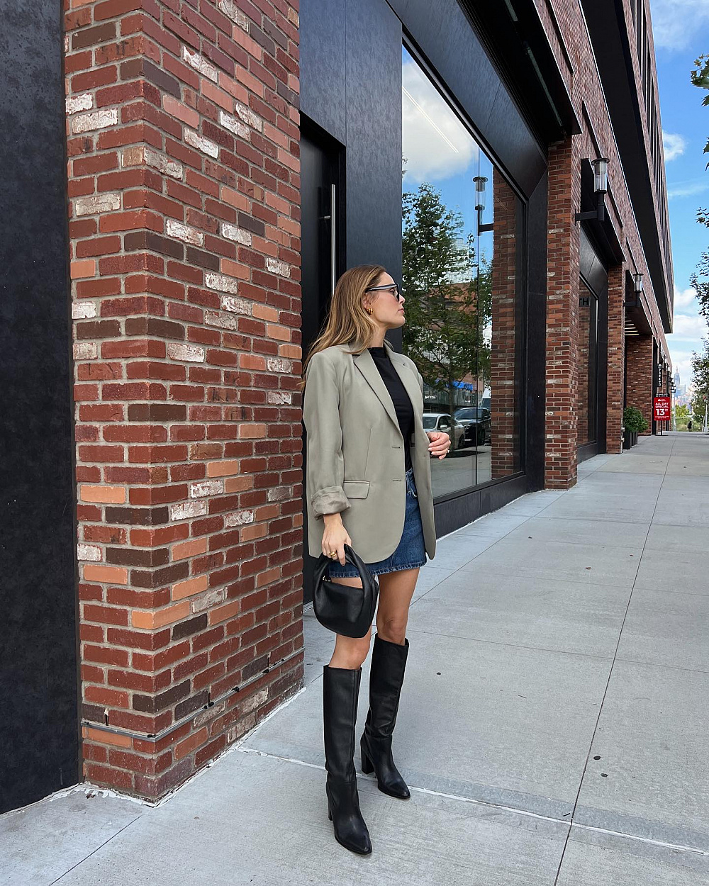 Instagram: @charlottebridgeman