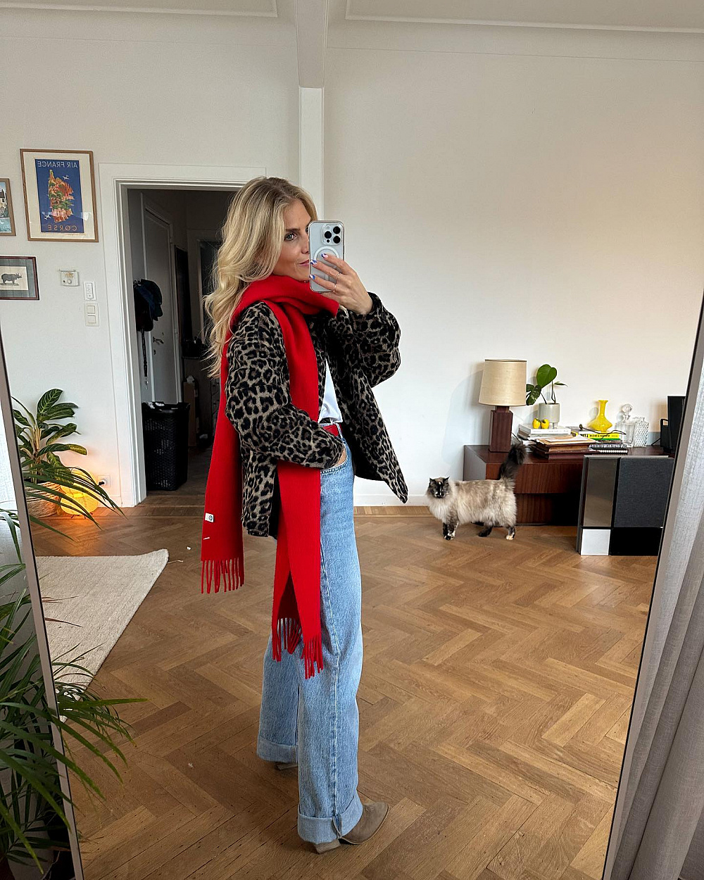 Instagram: @oliviatps