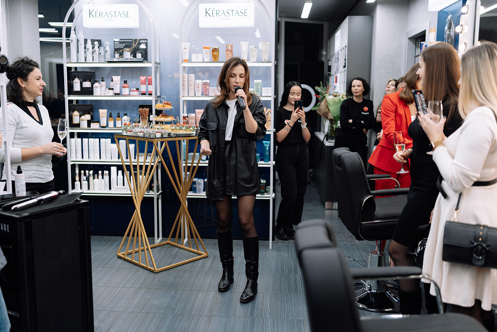 Власниця мережі салонів BACKSTAGE Каріна Дубініна