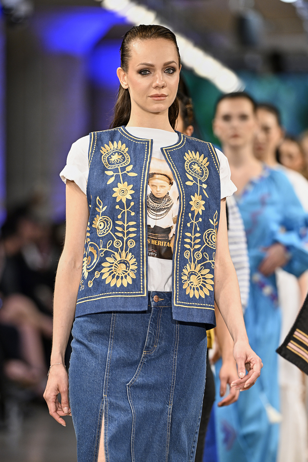 Два кольори