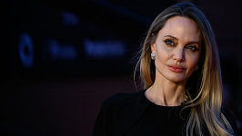 АНДЖЕЛІНА ДЖОЛІ СТАЛА ОБЛИЧЧЯМ TIME FRANCE ТА ВПЕРШЕ...