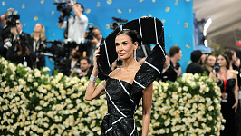 ДЕМІ МУР — 63! ЗГАДУЄМО КУЛЬТОВІ ФІЛЬМИ АКТОРКИ