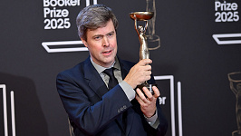 ОГОЛОШЕНО ПЕРЕМОЖЦЯ БУКЕРІВСЬКОЇ ПРЕМІЇ 2025