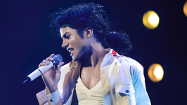 ЧОМУ БАЙОПІК ПРО МАЙКЛА ДЖЕКСОНА ВИКЛИКАЄ СУПЕРЕЧКИ ЩЕ ДО...