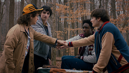 У ЧОМУ ФЕНОМЕН ШАЛЕНОЇ ПОПУЛЯРНОСТІ СЕРІАЛУ «ДИВНІ ДИВА»...