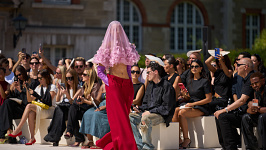 НОВА ЕРА BALENCIAGA: КУТЮР ЯК МРІЯ У КОЛЕКЦІЇ П'ЄРПАОЛО...