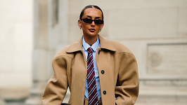 УЛЬТРАДОВГЕ ПАЛЬТО — РІЧ, ЯКУ ВЖЕ ПРИДБАЛА КОЖНА МОДНИЦЯ НА...