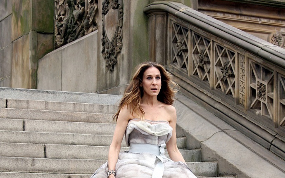 7 стильных образов Сары Джессики Паркер, которые необходимо перенять в августе 7 стильных образов Сары Джессики Паркер, которые необходимо перенять в августе