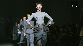 ЕПОХА МАНЬЄРИЗМУ: ЯК КОЛЕКЦІЯ TONIA FW 2026/27 ДОСЛІДИЛА...