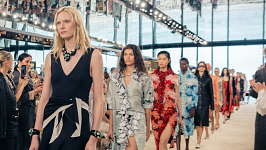 ПОВЕРНЕННЯ ДО ВИТОКІВ: КРУЇЗНА КОЛЕКЦІЯ CHANEL 2026/27...