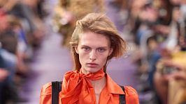 ЕРА CLEAN GIRL ЗАКІНЧУЄТЬСЯ? MIU MIU ЗАДАЄ ГОЛОВНИЙ...