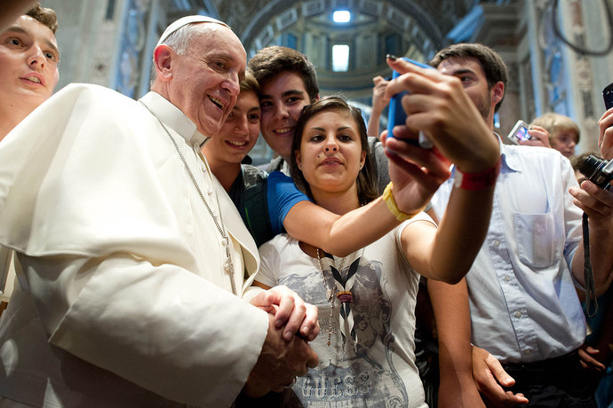 Selfie с Папой Римским