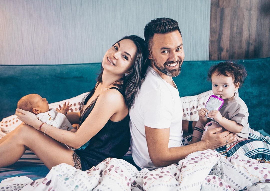 Тимур и Инна Мирошниченко с детьми