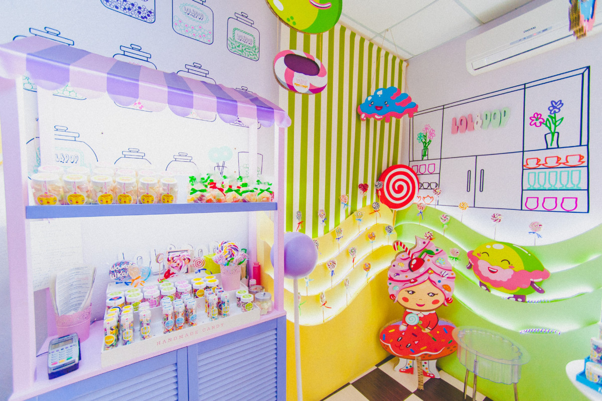 Олена Токар