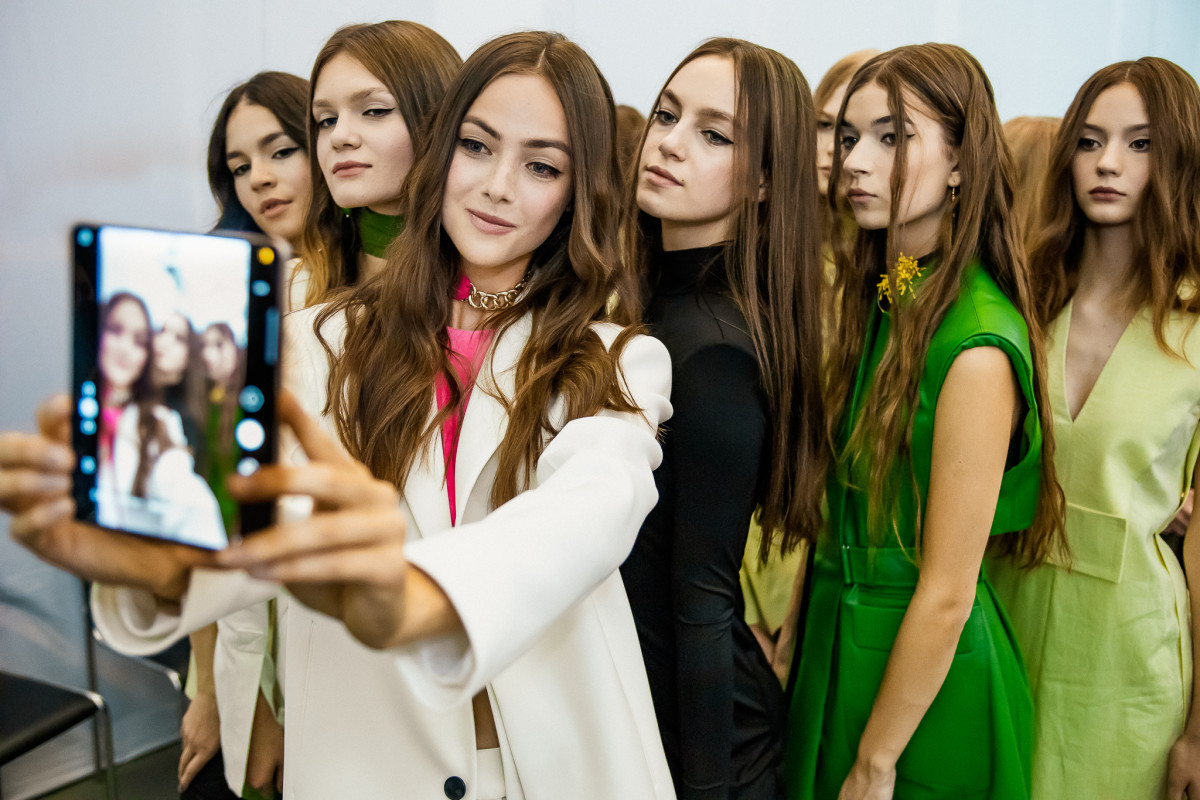 Самсунг телефон