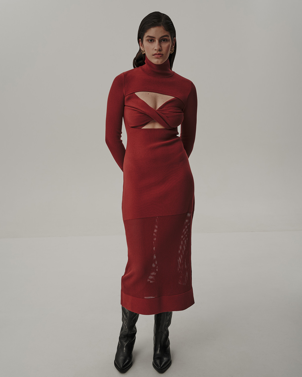 красное платье