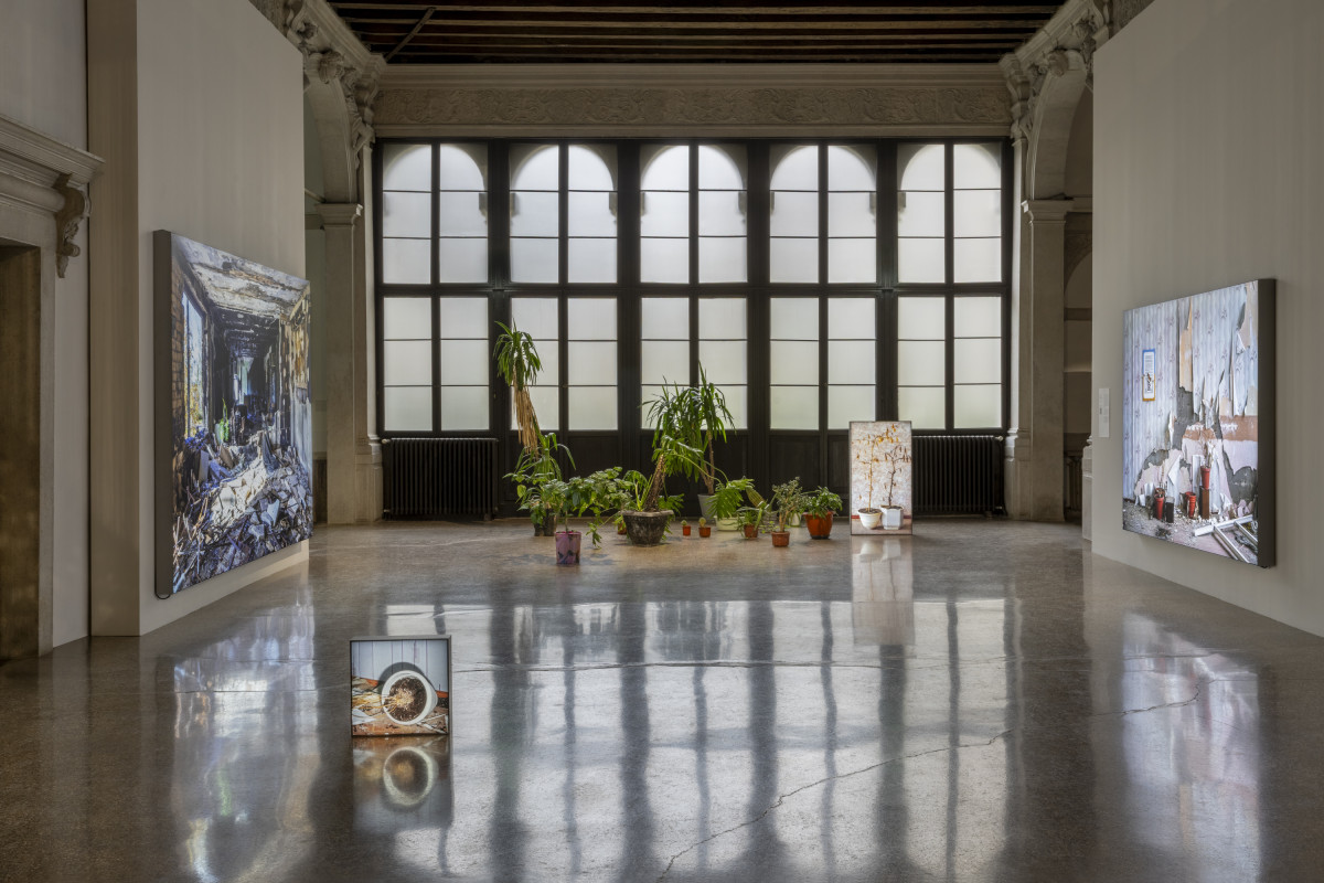 Zhanna Kadyrova, Refugees, 2023. Still Joy — From Ukraine Into The World / Biennale Arte 2026. PinchukArtCentre. © Photo OKNO Studio
