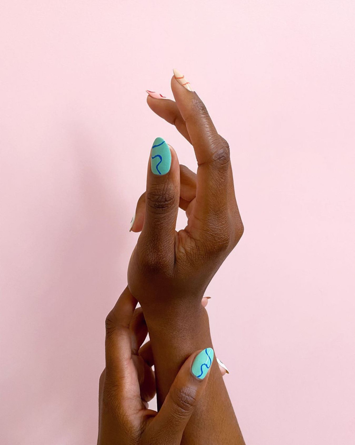 модный маникюр весна 2024 фото 8