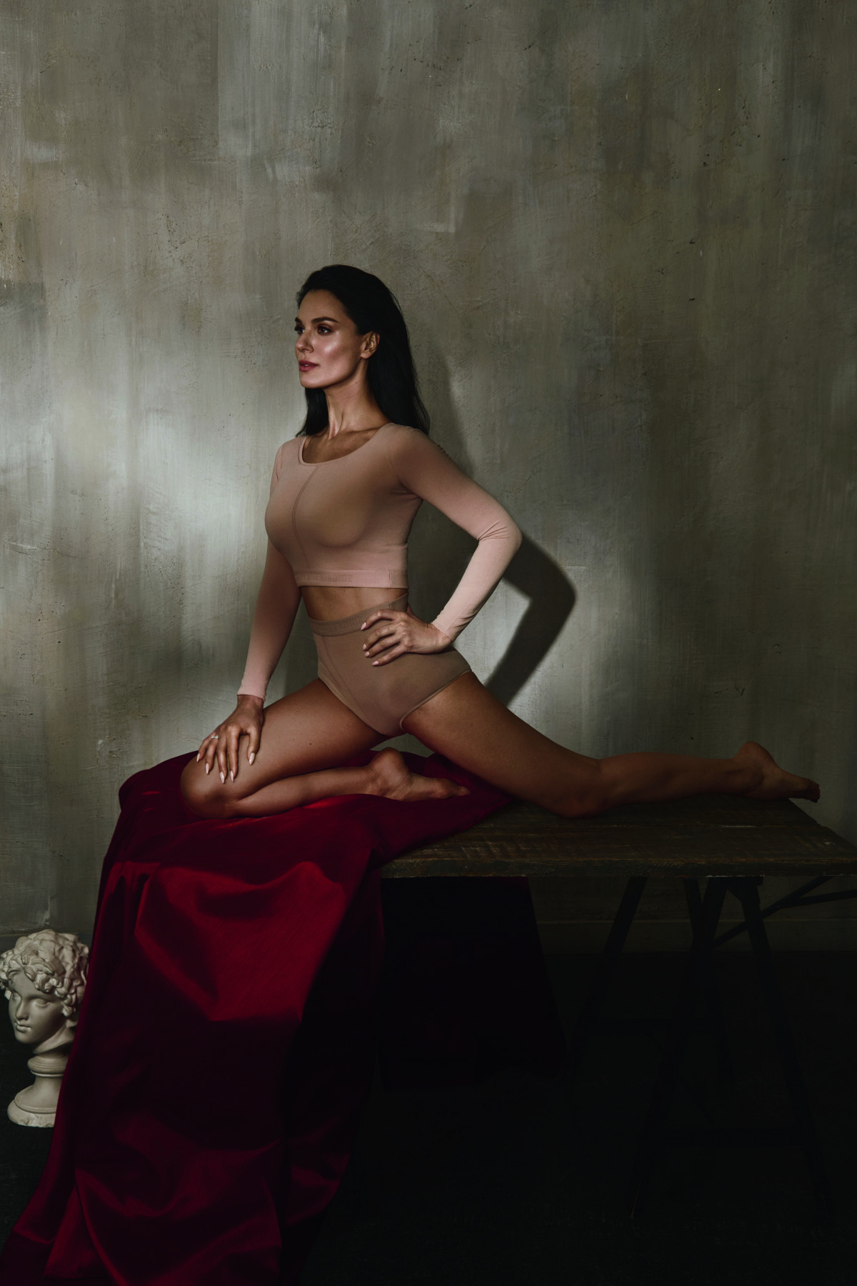 Маша Ефросинина в съемках ELLE разных лет