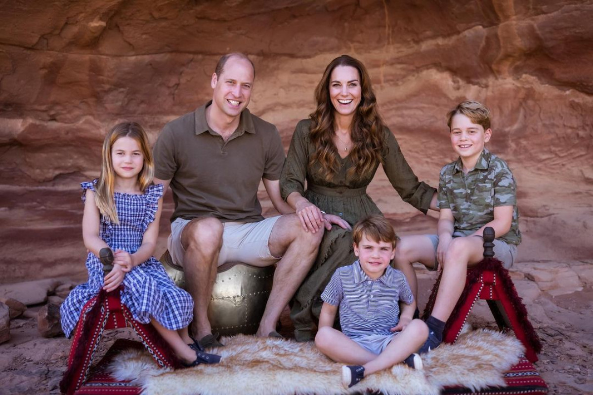 Принц Вільям і Кейт Міддлтон з дітьми 