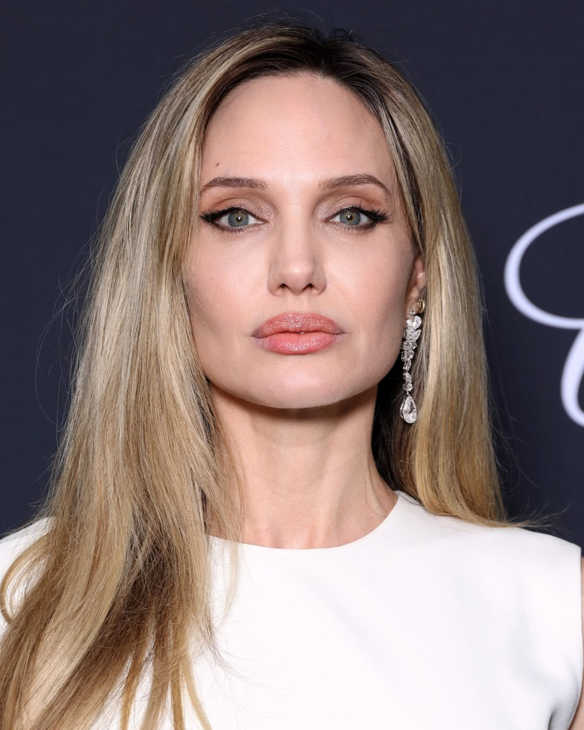 як зробити архітектуру брів, яка підійде будь-якій формі обличчя 