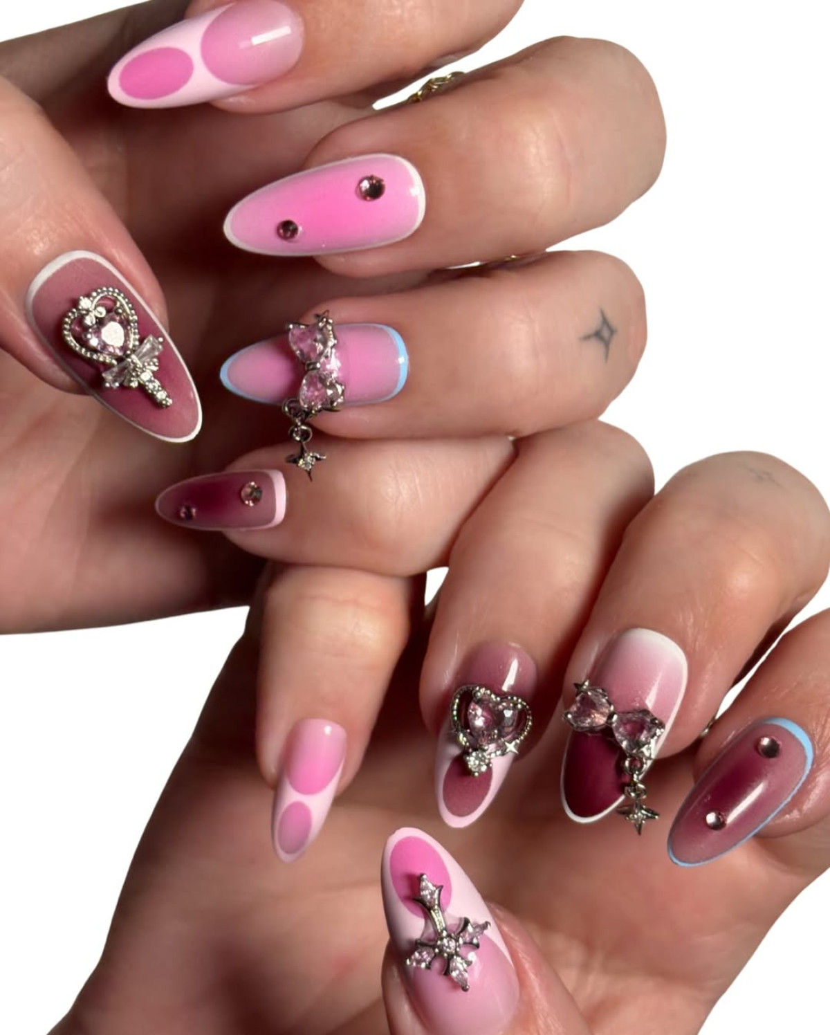 10 стильних ідей манікюру до Дня святого Валентина