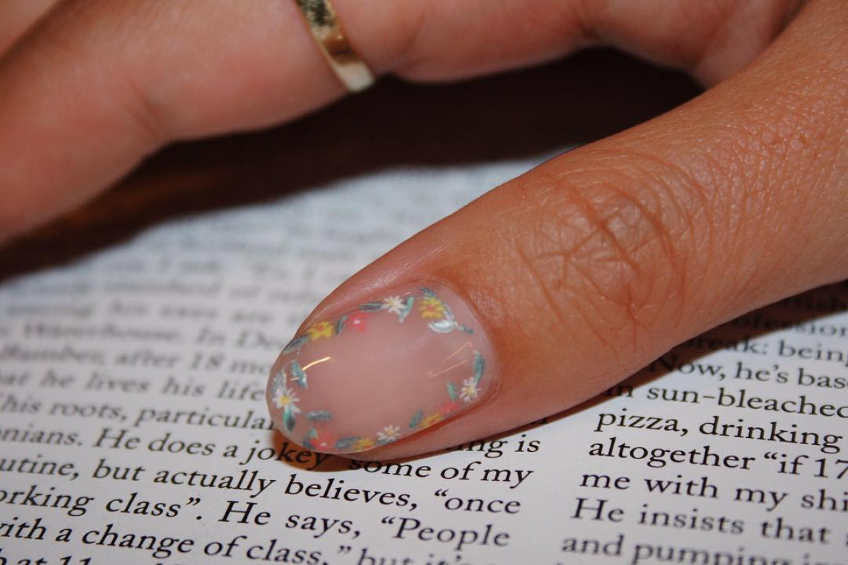 весняний дизайн нігтів тренди 2026