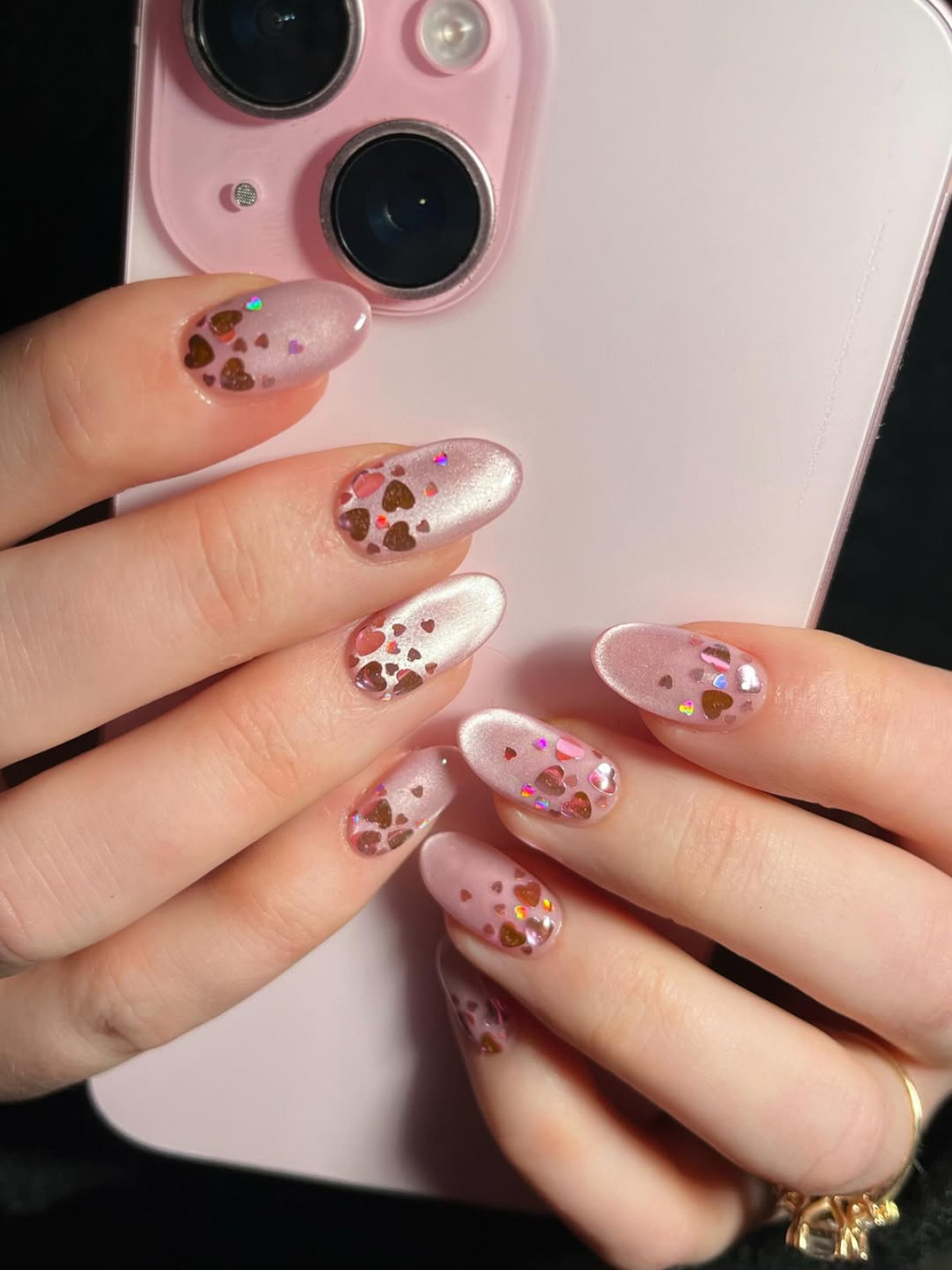 Манікюр на День закоханих 2026 фото 5