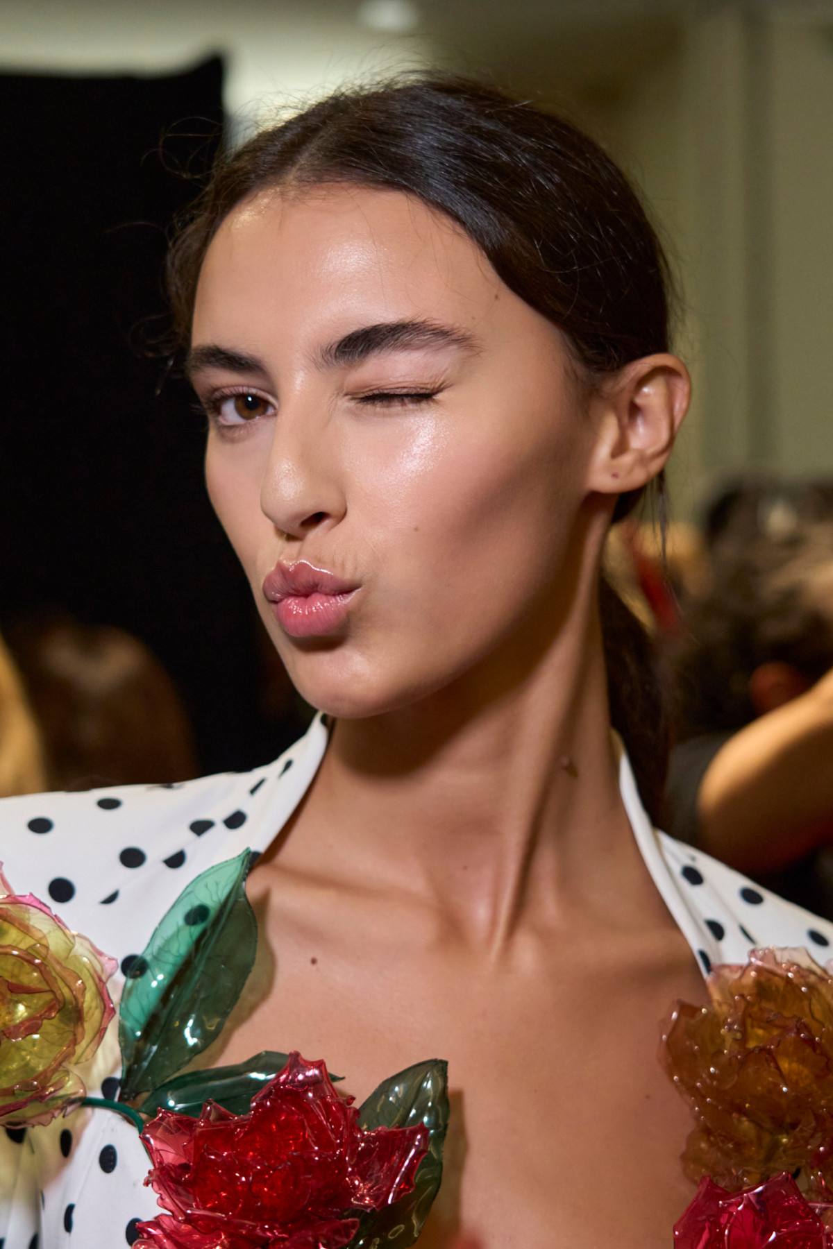 Як обрати хайлайтер для свого тону шкіри