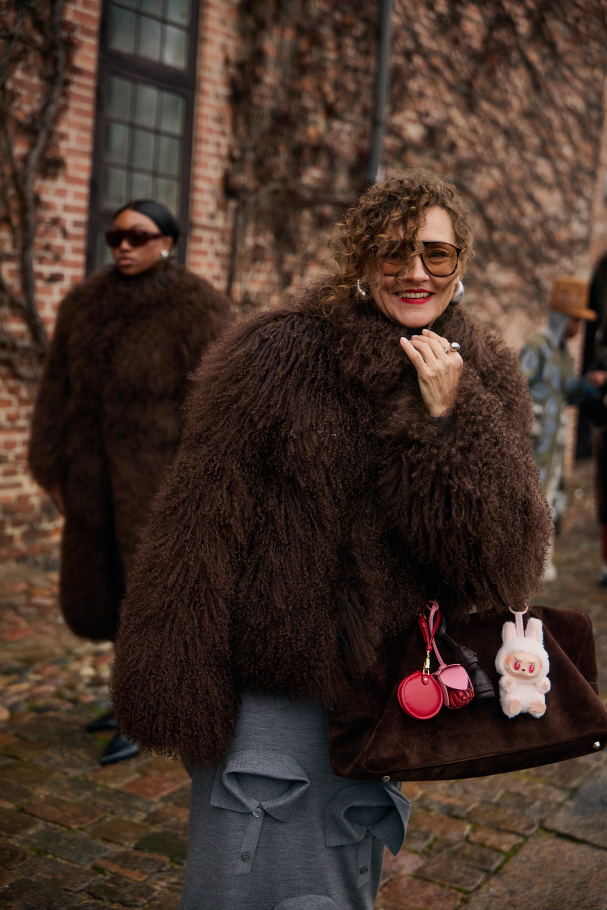 Лабубу в streetstyle образі