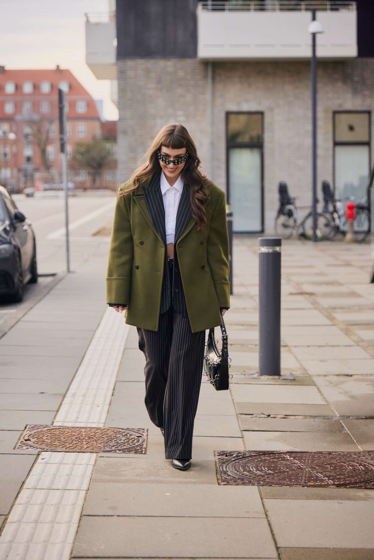 Оливковий блейзер