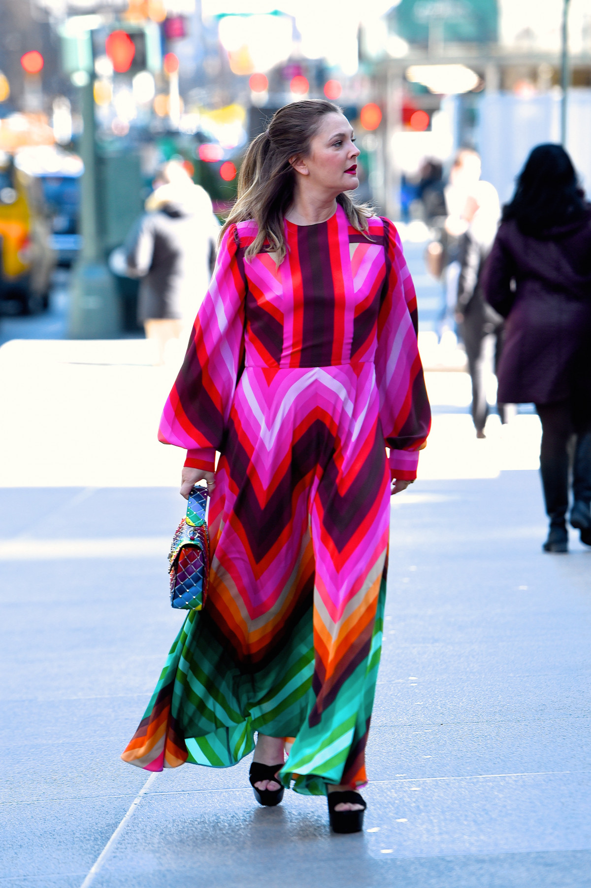 Дрю Бэрримор в платье от Valentino