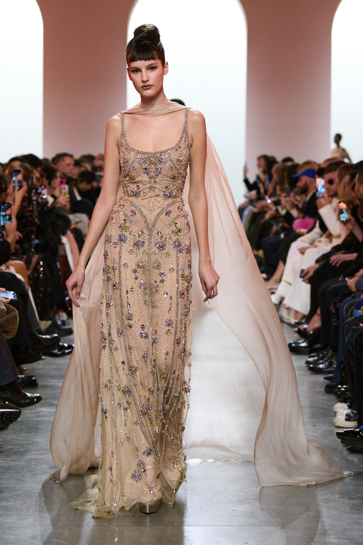 Весільна сукня з вишивкою Elie Saab
