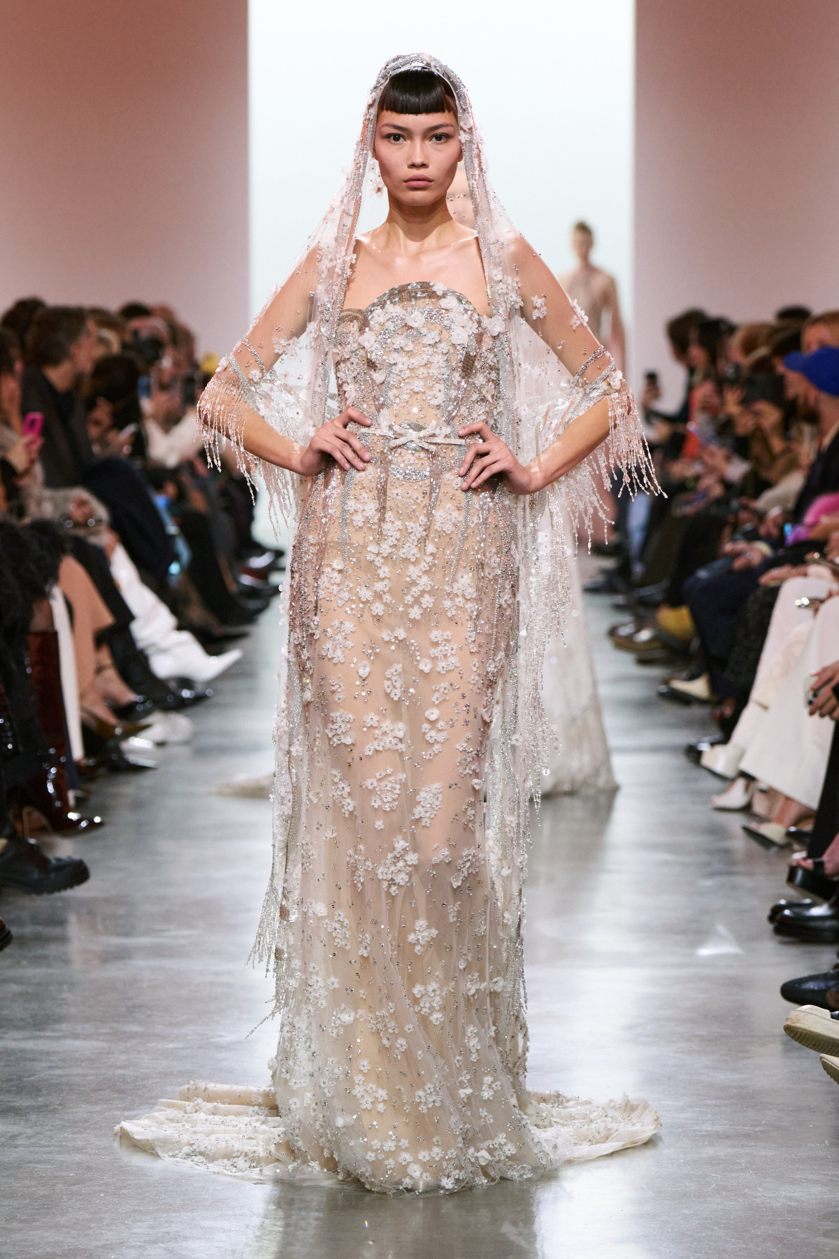 Квіткова весільна сукня Elie Saab