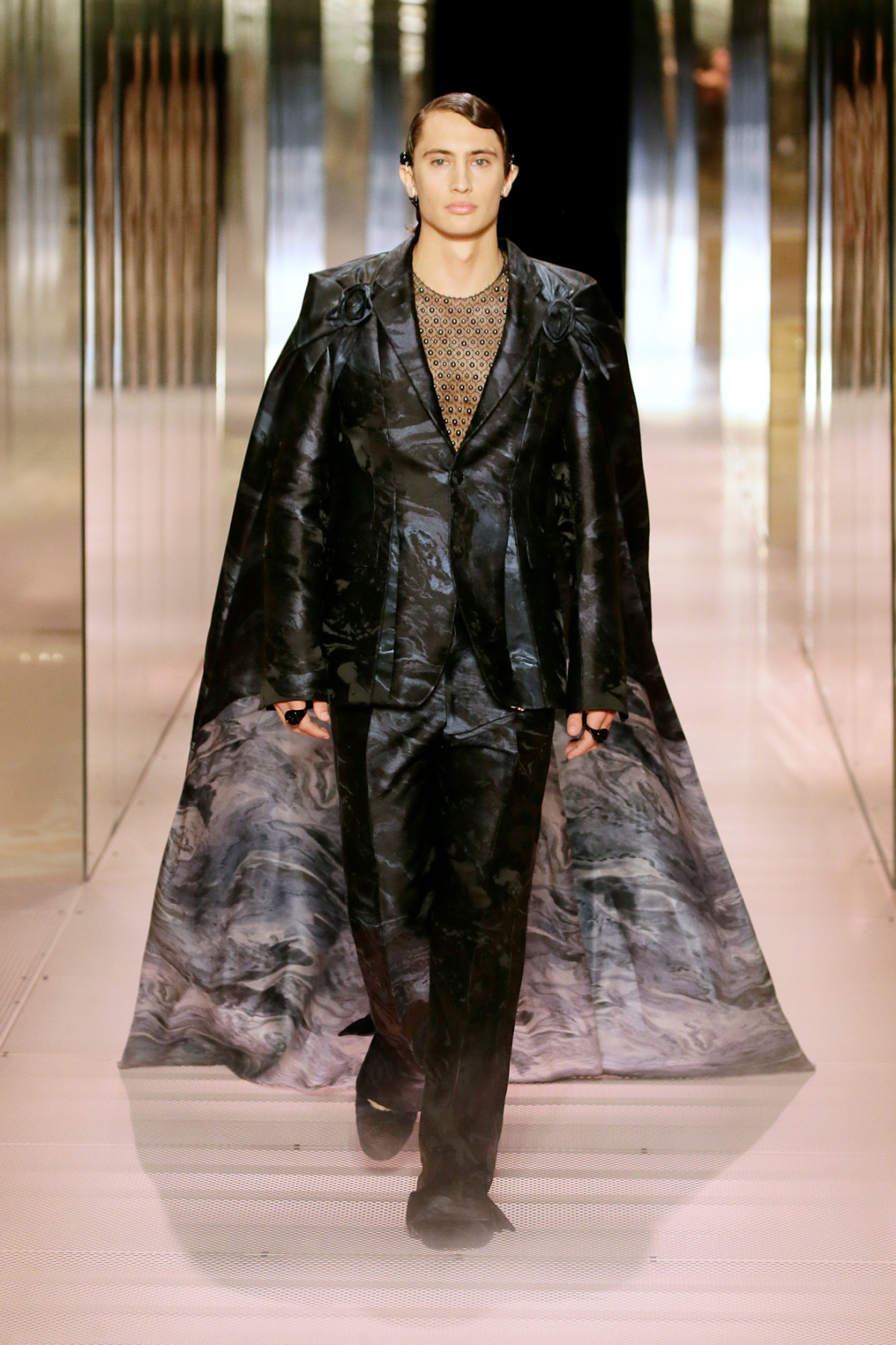 Fendi: дебют Кіма Джонса (2021)