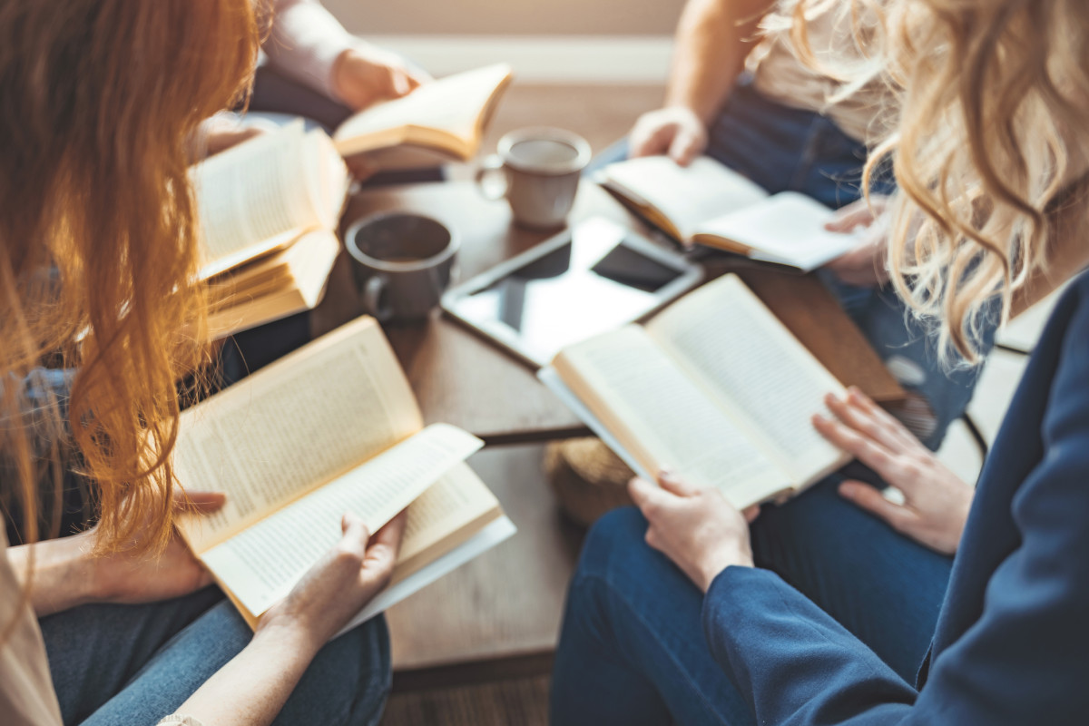 тренд на книжкові клуби серед молоді