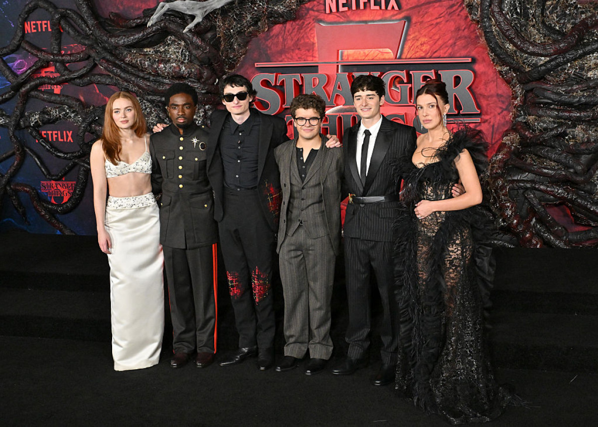 Дивні дива актори