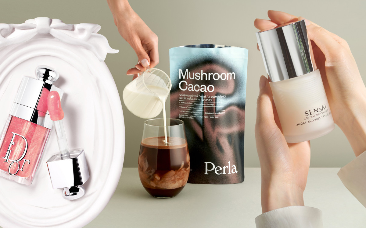 що дарувати на 8 березня дівчині 