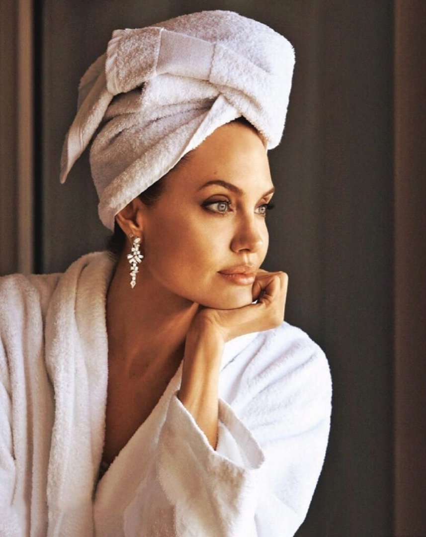 Анджелина Джоли 